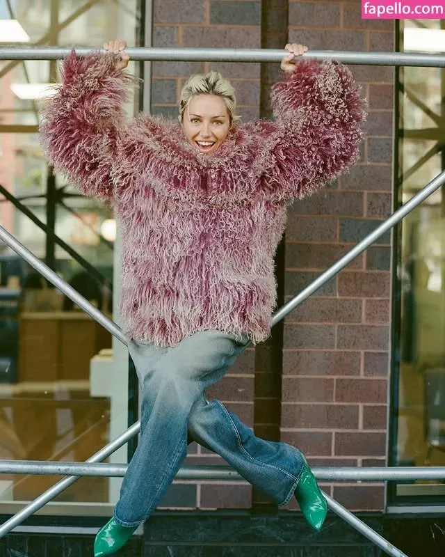 Delilah Belle Hamlin Onlyfans Photo Gallery 