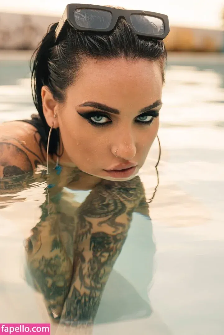 Meredith Devine Onlyfans Photo Gallery 