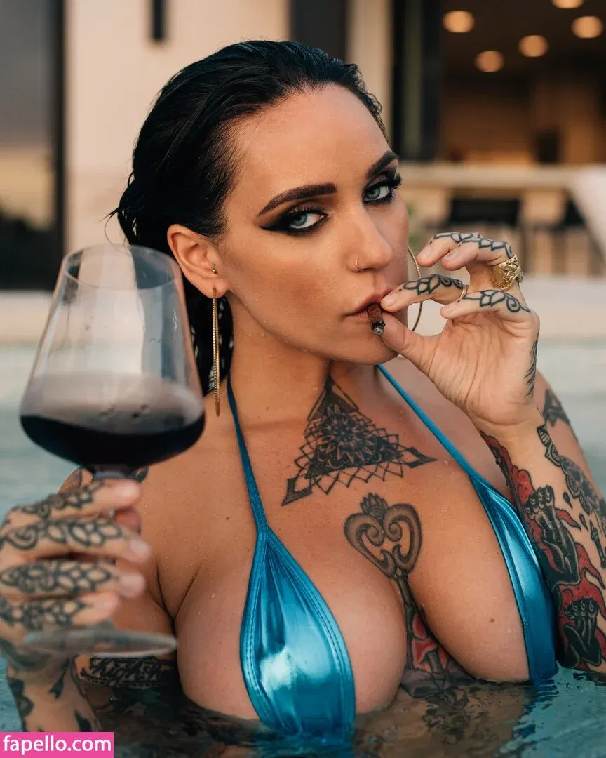 Meredith Devine Onlyfans Photo Gallery 