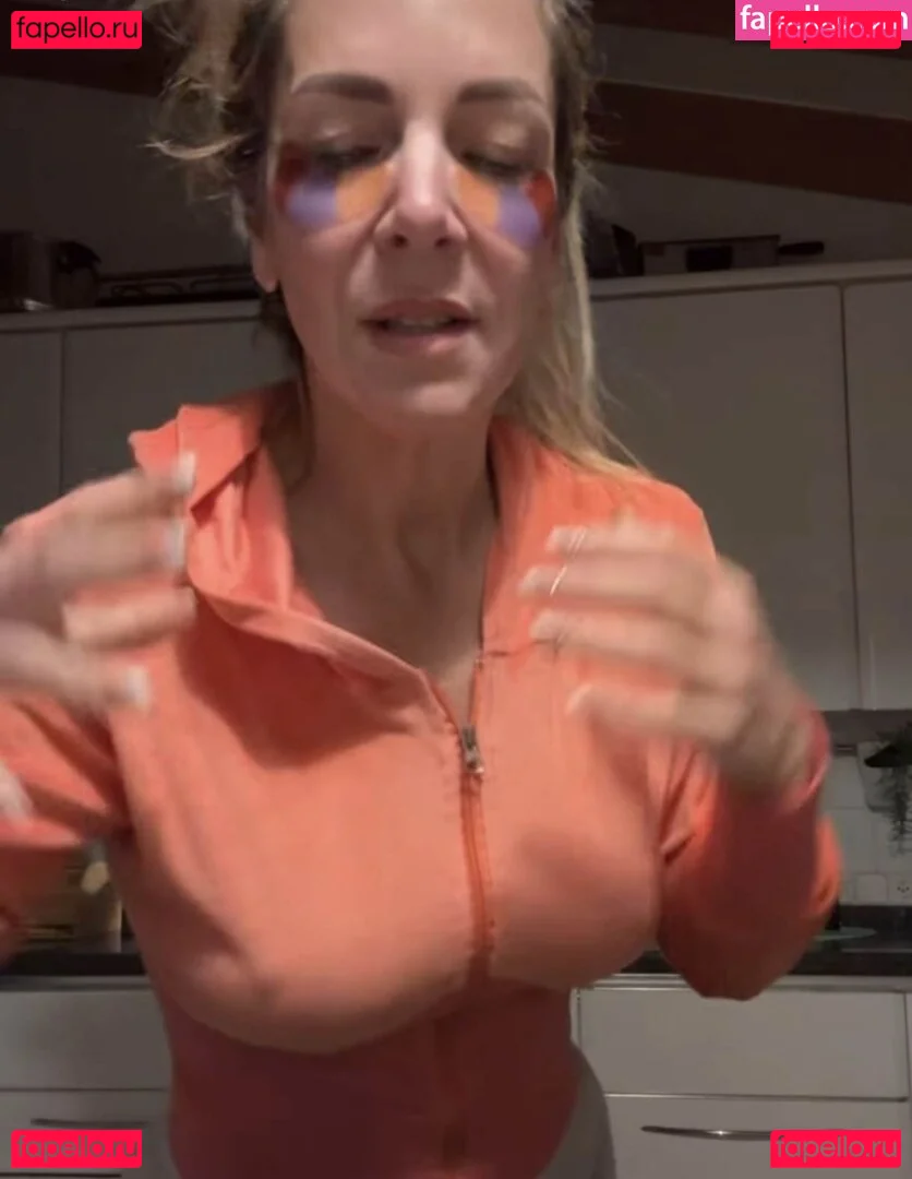 Daniela Büchner Onlyfans Photo Gallery 