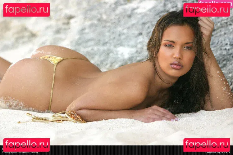 Raquel Gibson Onlyfans Photo Gallery 