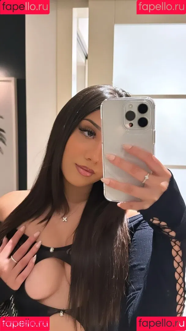SassySounds ASMR Onlyfans Photo Gallery 