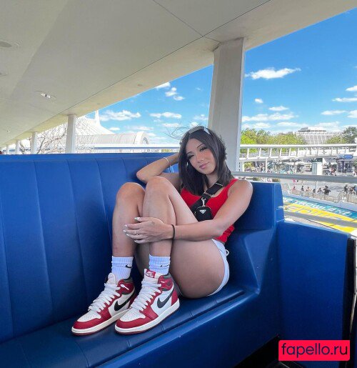 SassySounds ASMR Onlyfans Photo Gallery 