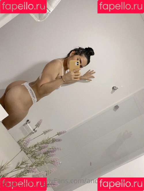 Andrea Brown Vera Onlyfans Photo Gallery 