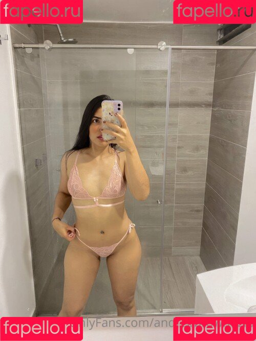 Andrea Brown Vera Onlyfans Photo Gallery 