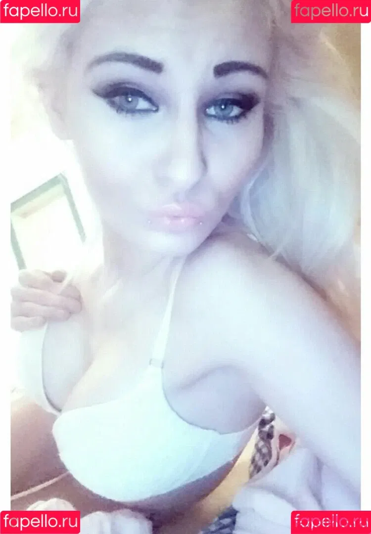 Lessia Mia Onlyfans Photo Gallery 