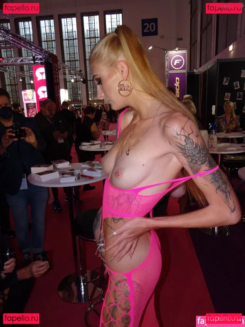 Lessia Mia Onlyfans Photo Gallery 