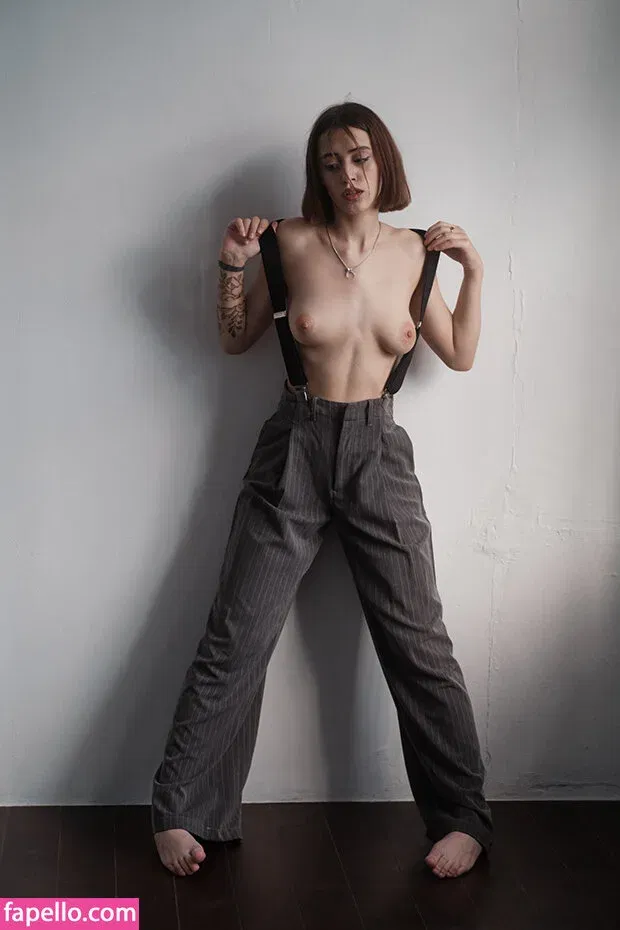 Call Me Elfa Onlyfans Photo Gallery 