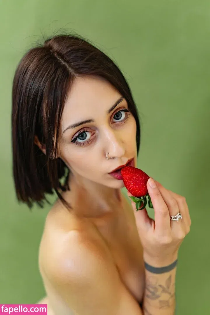 Call Me Elfa Onlyfans Photo Gallery 