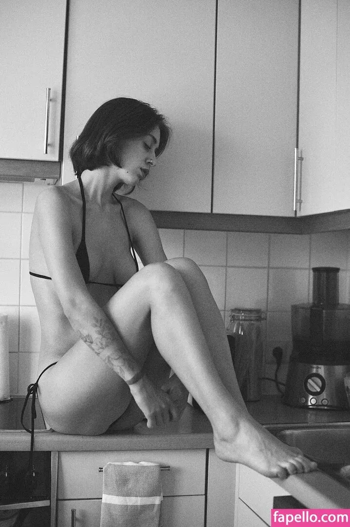 Call Me Elfa Onlyfans Photo Gallery 