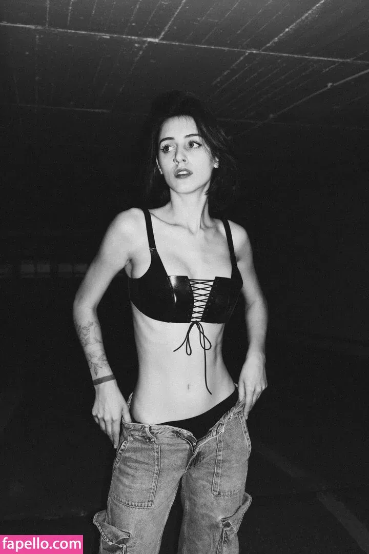 Call Me Elfa Onlyfans Photo Gallery 