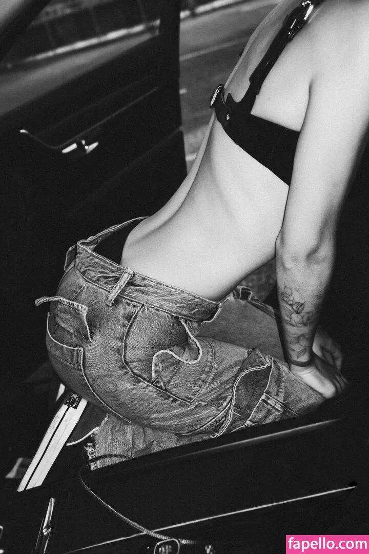 Call Me Elfa Onlyfans Photo Gallery 