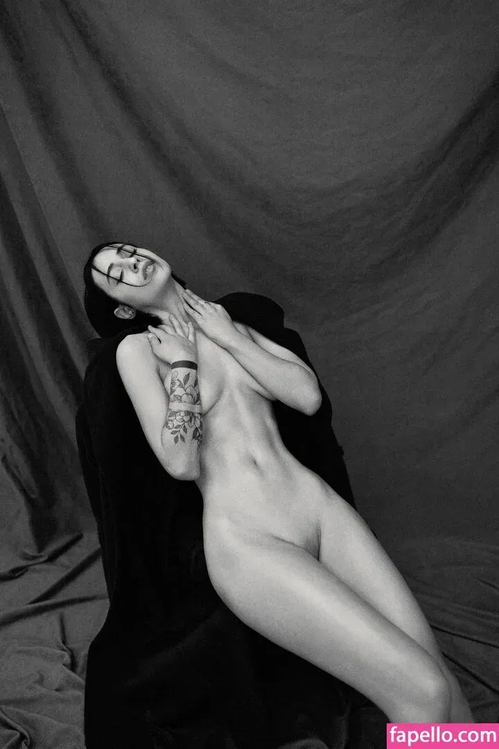 Call Me Elfa Onlyfans Photo Gallery 