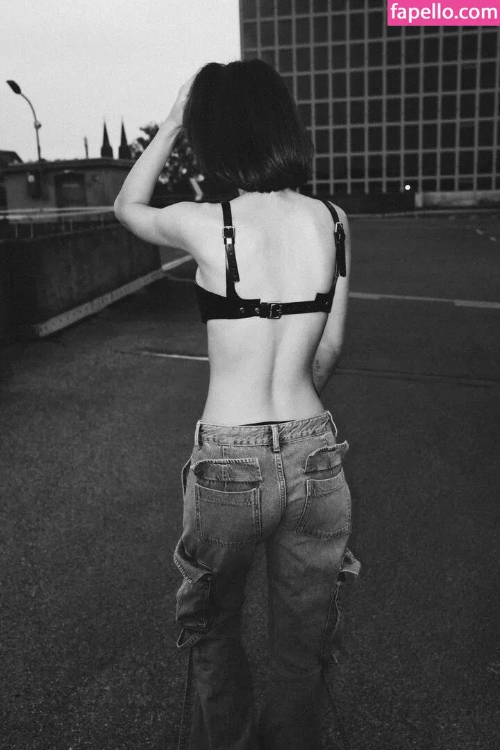 Call Me Elfa Onlyfans Photo Gallery 