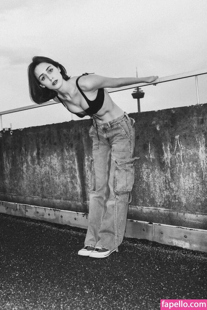 Call Me Elfa Onlyfans Photo Gallery 