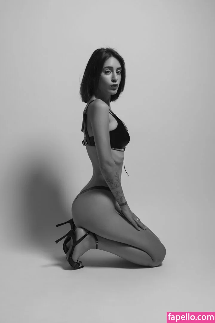 Call Me Elfa Onlyfans Photo Gallery 