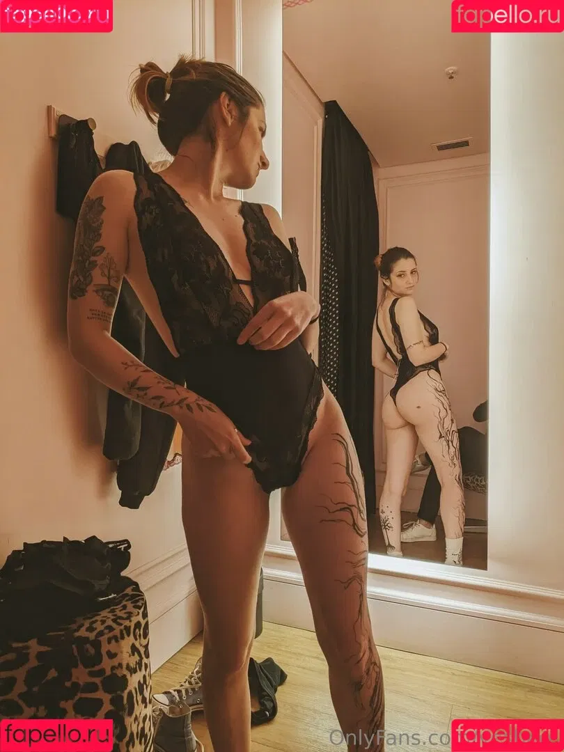 Amanda Atkinson Onlyfans Photo Gallery 