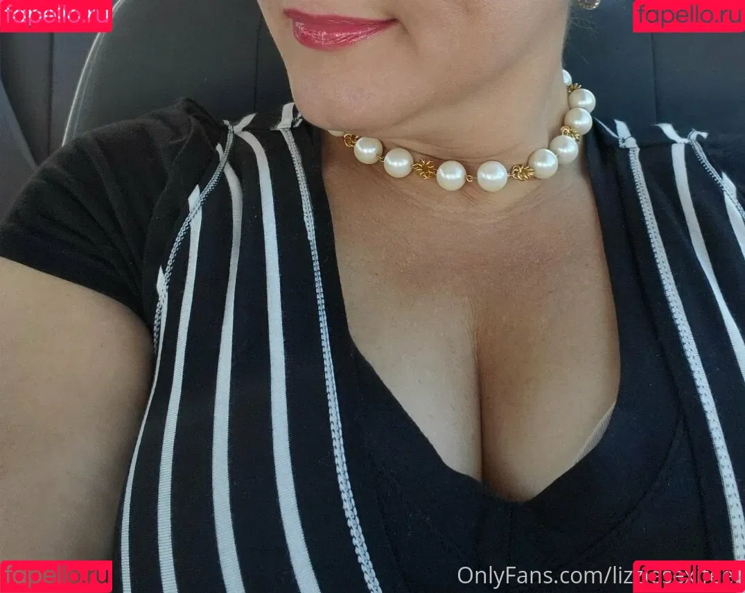 lizziesexifeet Onlyfans Photo Gallery 