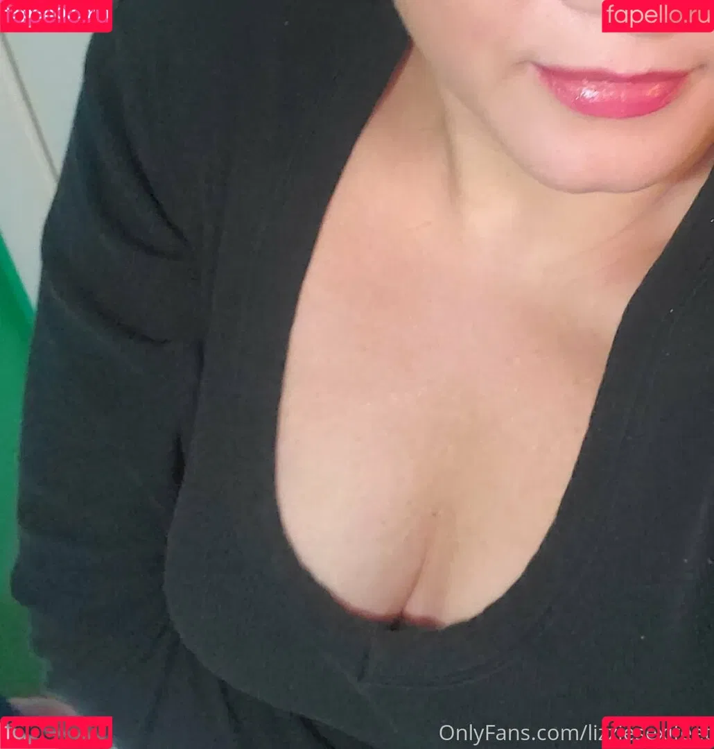 lizziesexifeet Onlyfans Photo Gallery 