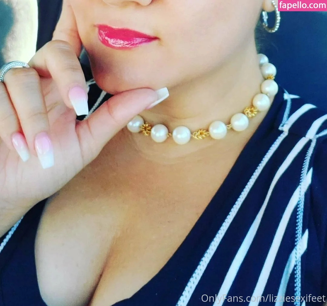 lizziesexifeet Onlyfans Photo Gallery 
