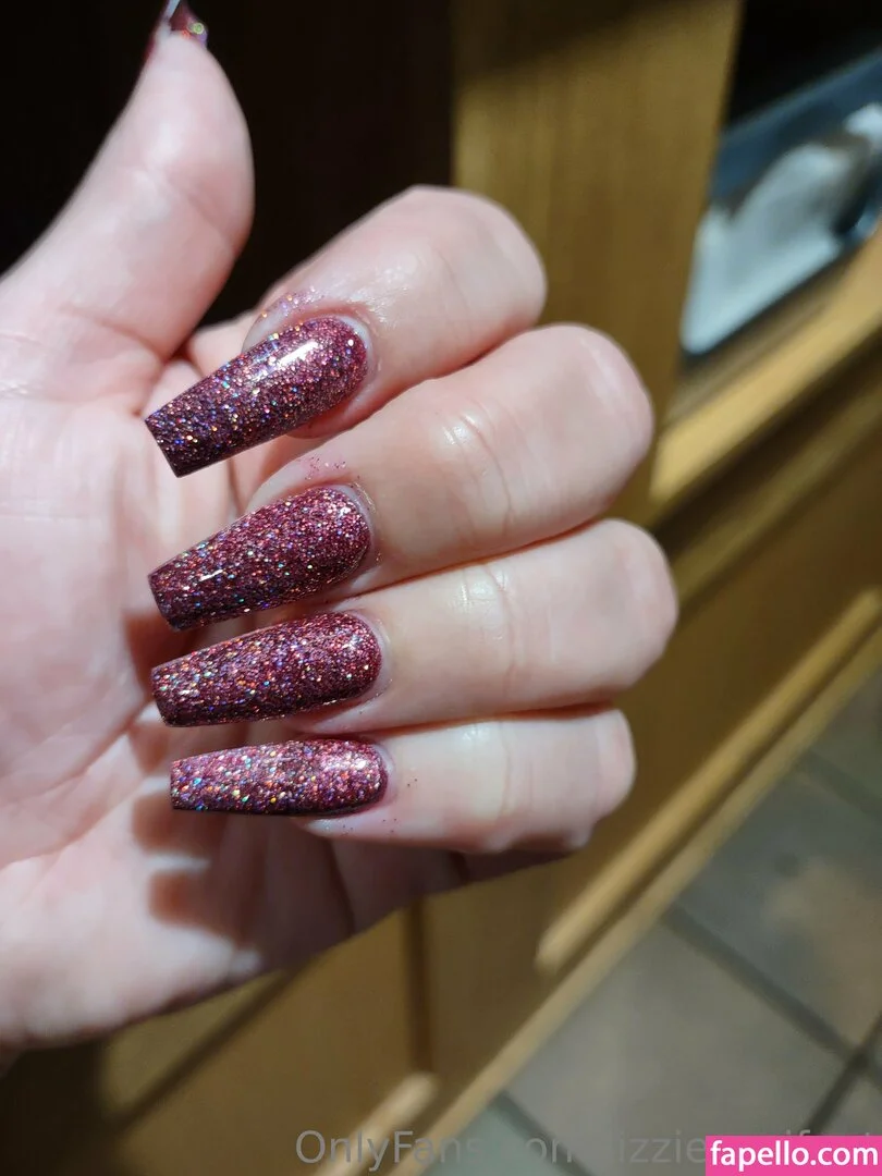 lizziesexifeet Onlyfans Photo Gallery 