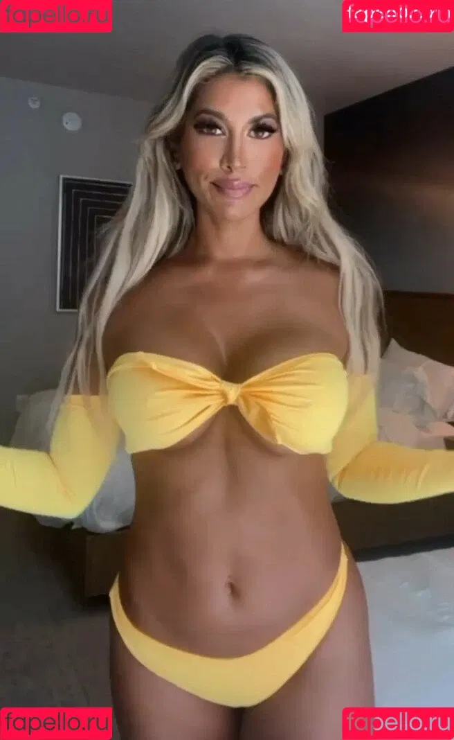 Shendelle Mullane Onlyfans Photo Gallery 