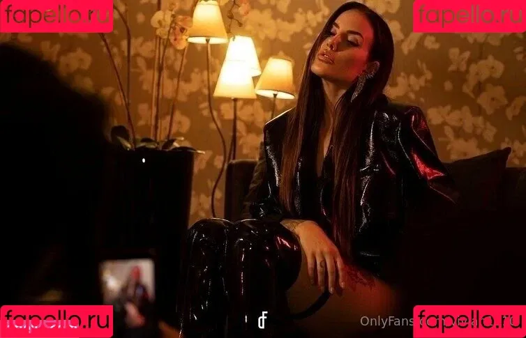 Viviaaan Onlyfans Photo Gallery 