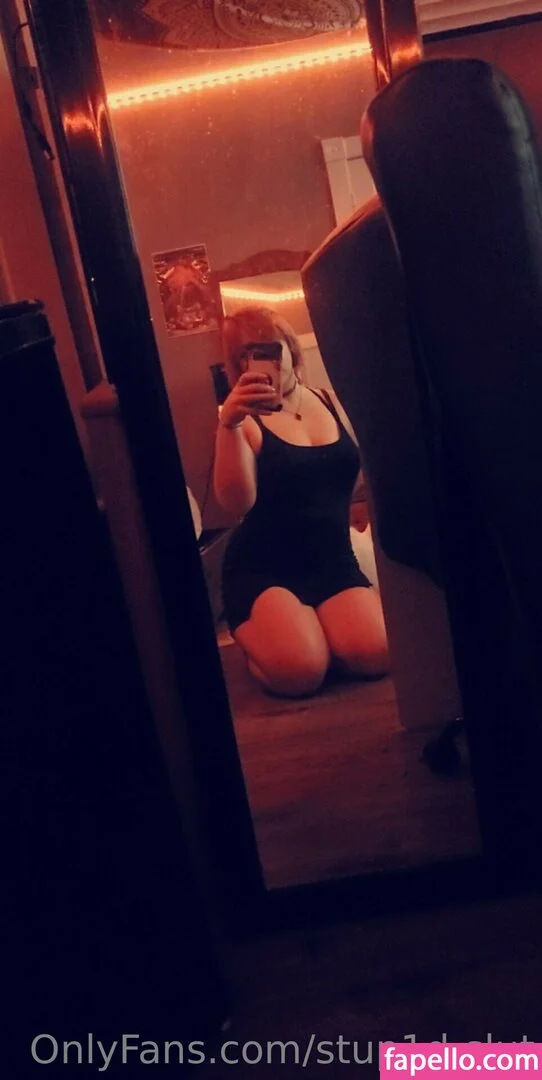 stup1d-slut Onlyfans Photo Gallery 