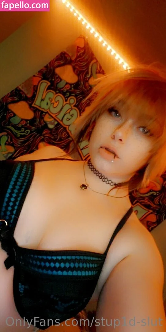 stup1d-slut Onlyfans Photo Gallery 