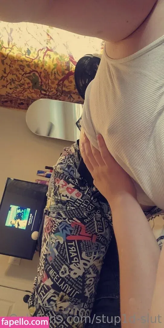 stup1d-slut Onlyfans Photo Gallery 