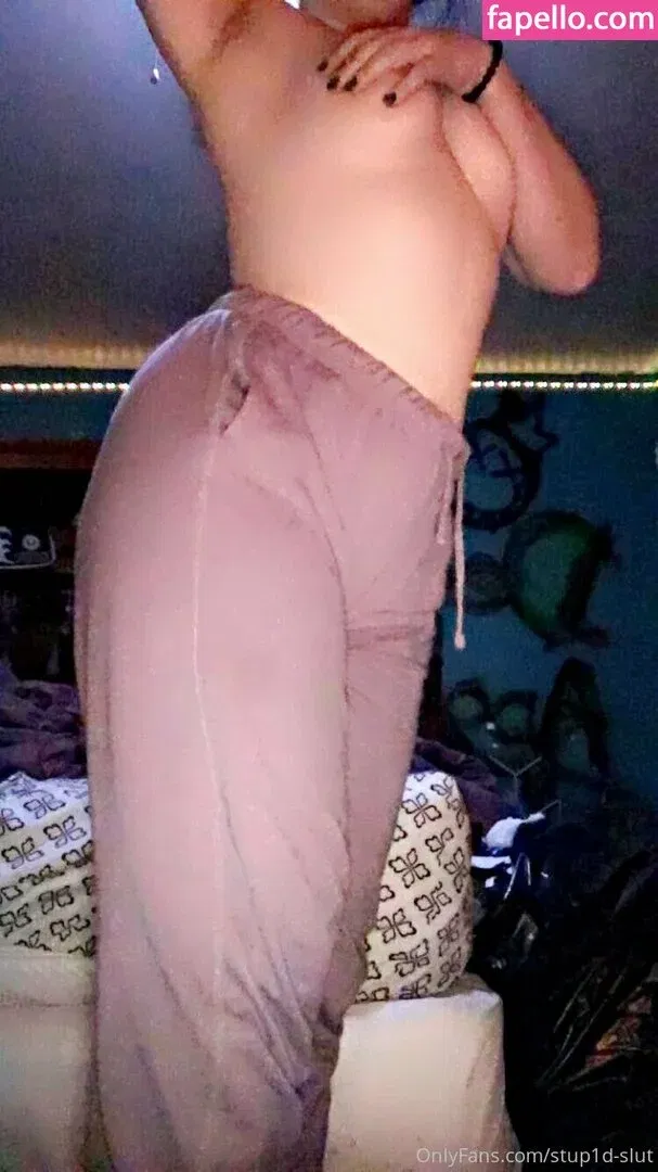 stup1d-slut Onlyfans Photo Gallery 