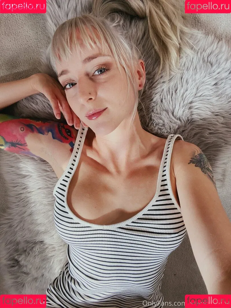 sallyskinkyside Onlyfans Photo Gallery 