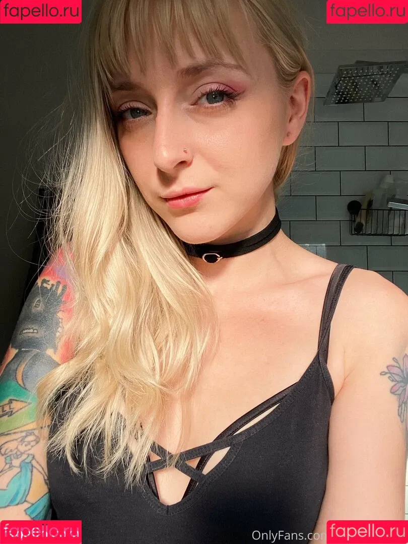 sallyskinkyside Onlyfans Photo Gallery 