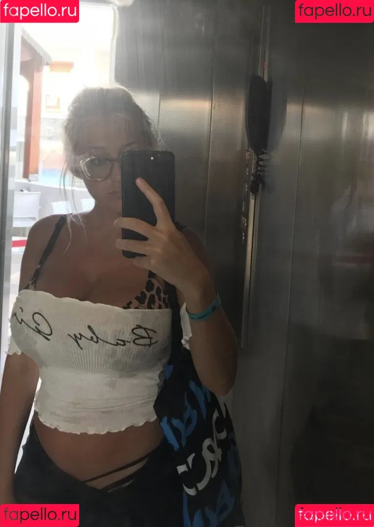 Xhulia Niсo Onlyfans Photo Gallery 