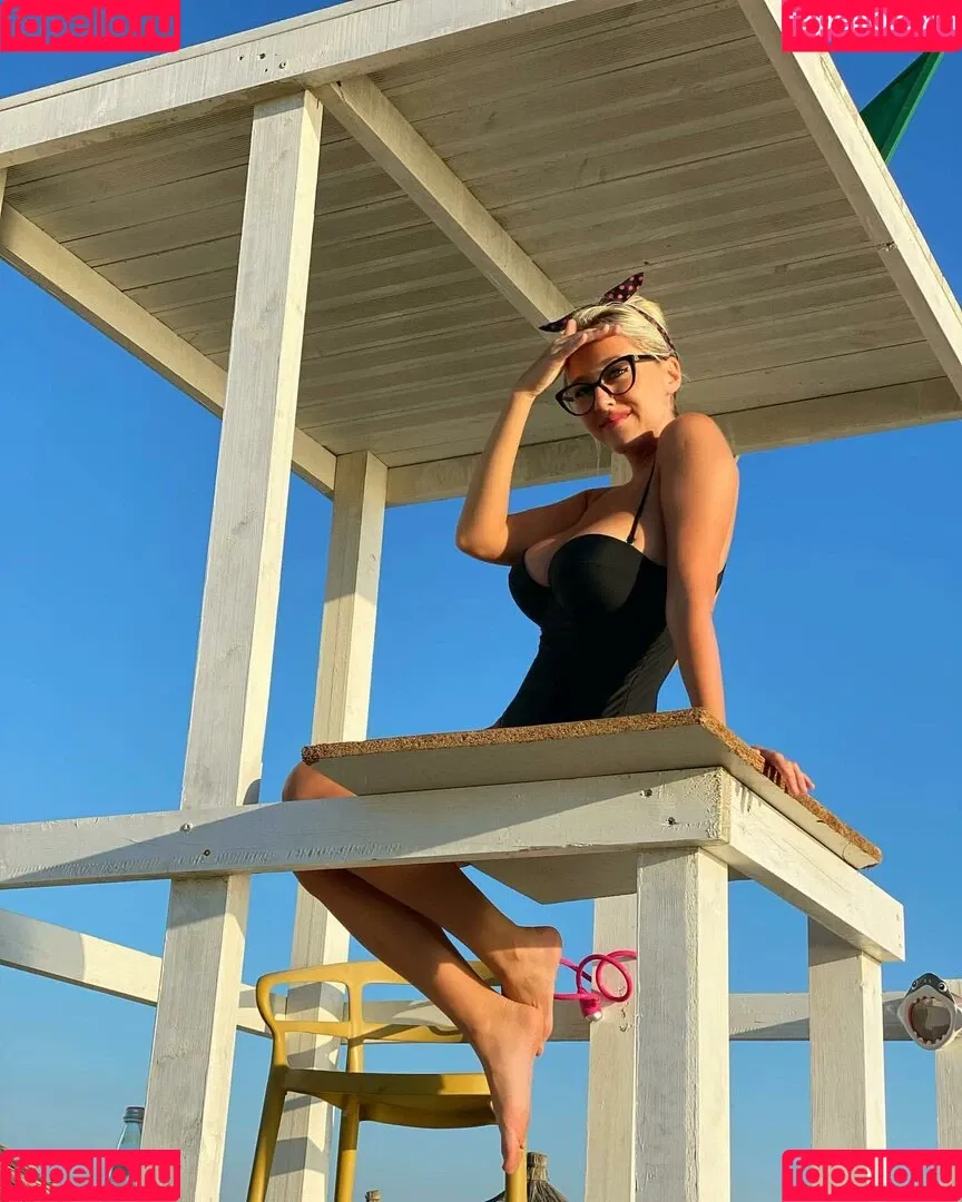 Xhulia Niсo Onlyfans Photo Gallery 