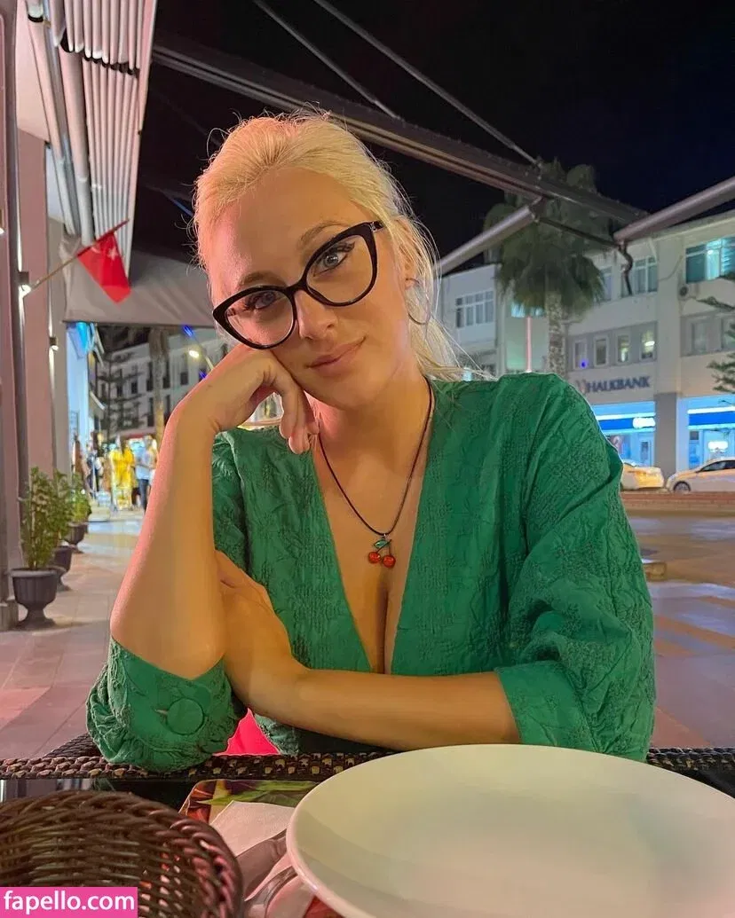 Xhulia Niсo Onlyfans Photo Gallery 