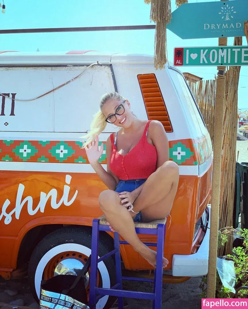 Xhulia Niсo Onlyfans Photo Gallery 