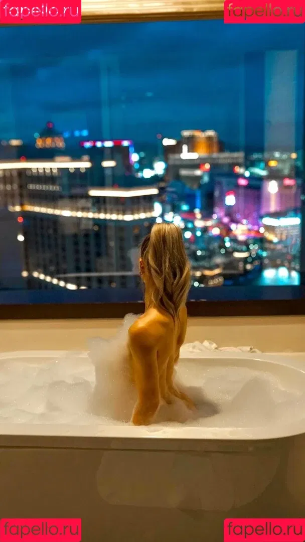Julia Baessler Onlyfans Photo Gallery 