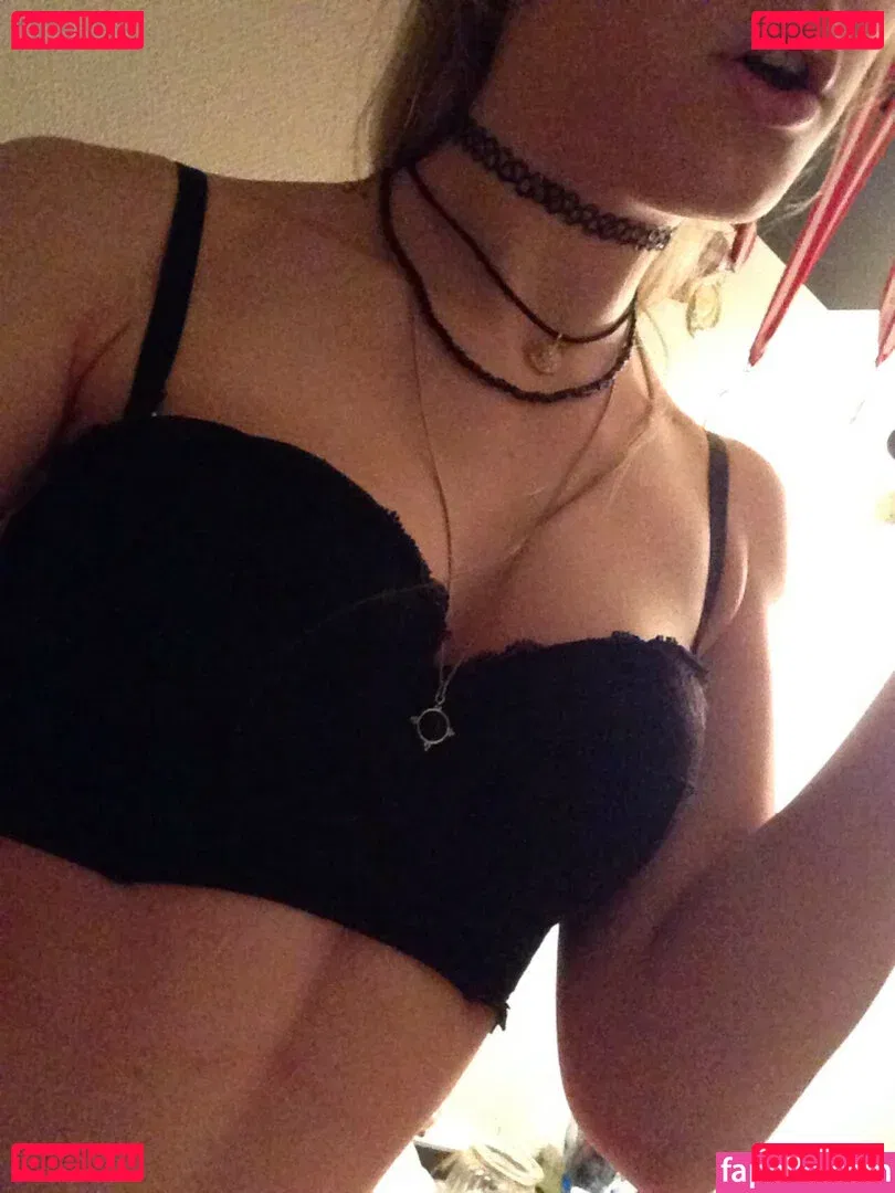 Zoey_Riley Onlyfans Photo Gallery 