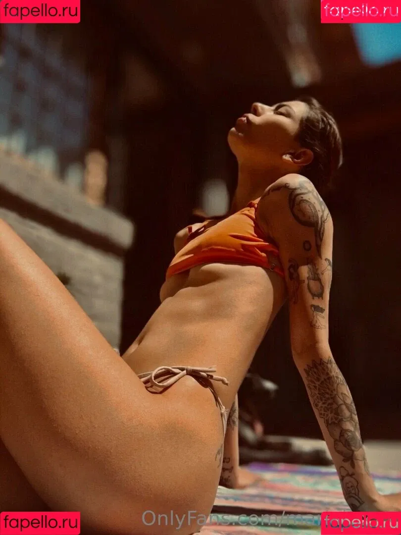 mariahh23 Onlyfans Photo Gallery 