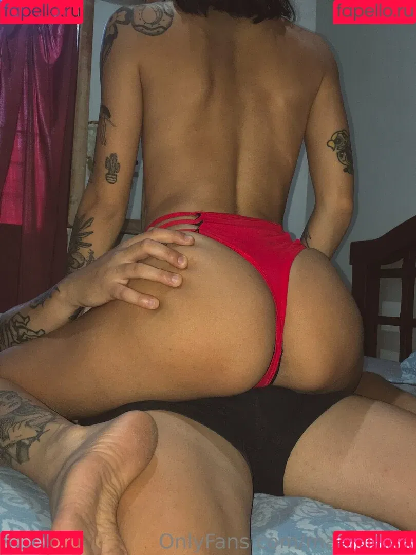 mariahh23 Onlyfans Photo Gallery 