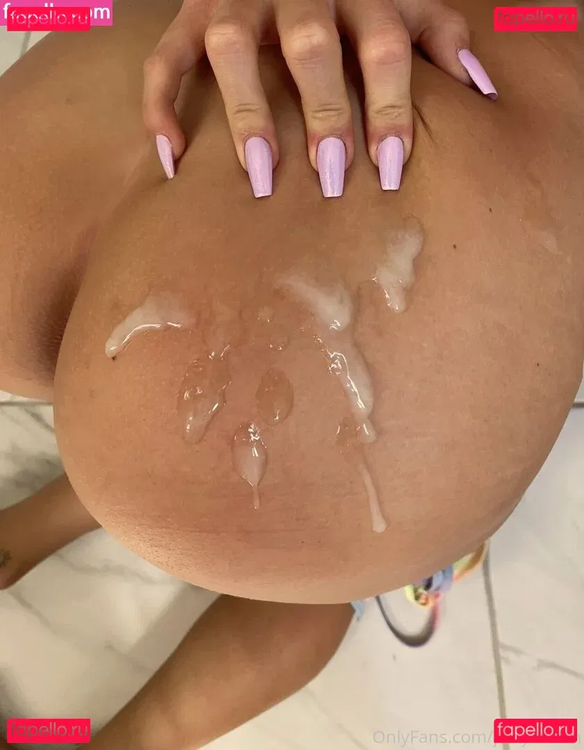 juicy.alison Onlyfans Photo Gallery 