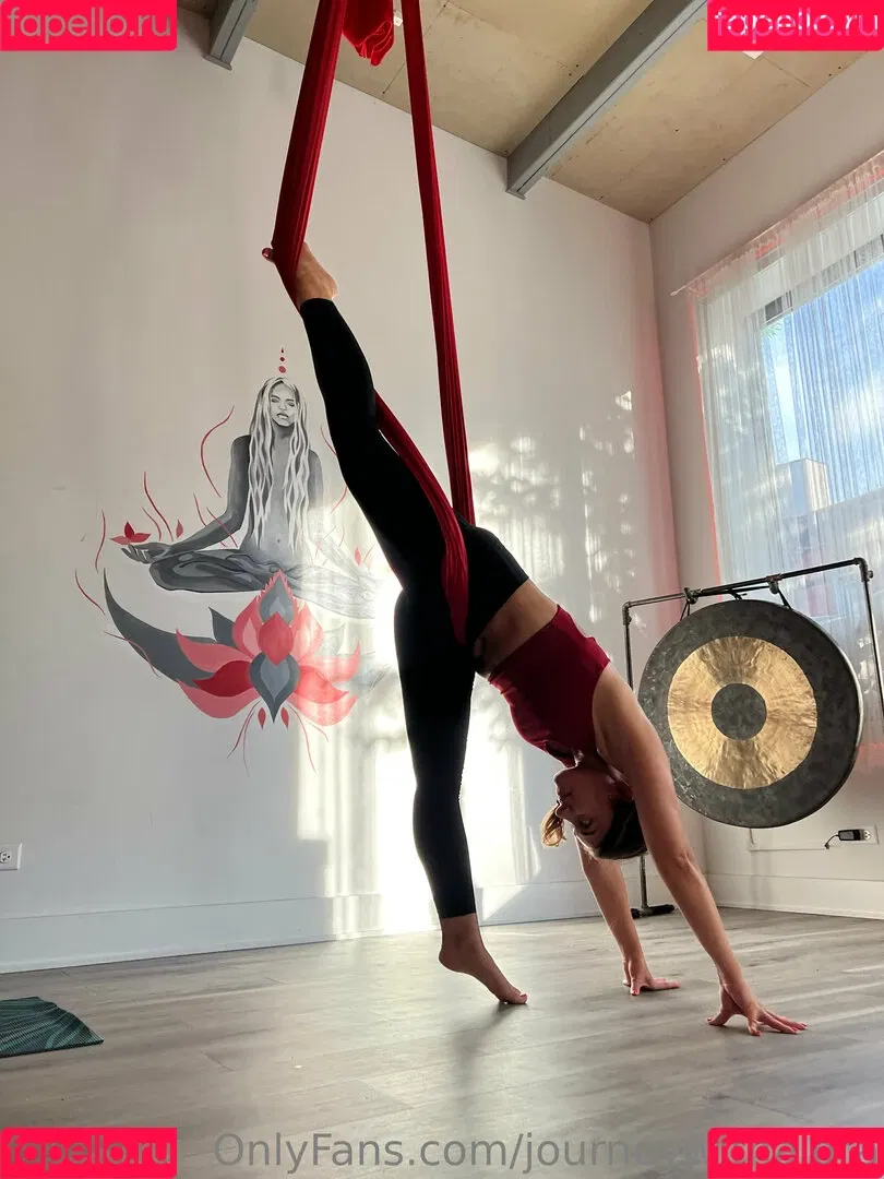 journeywithalora Onlyfans Photo Gallery 