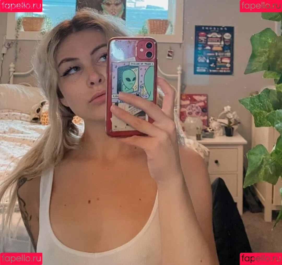 bugurl Onlyfans Photo Gallery 