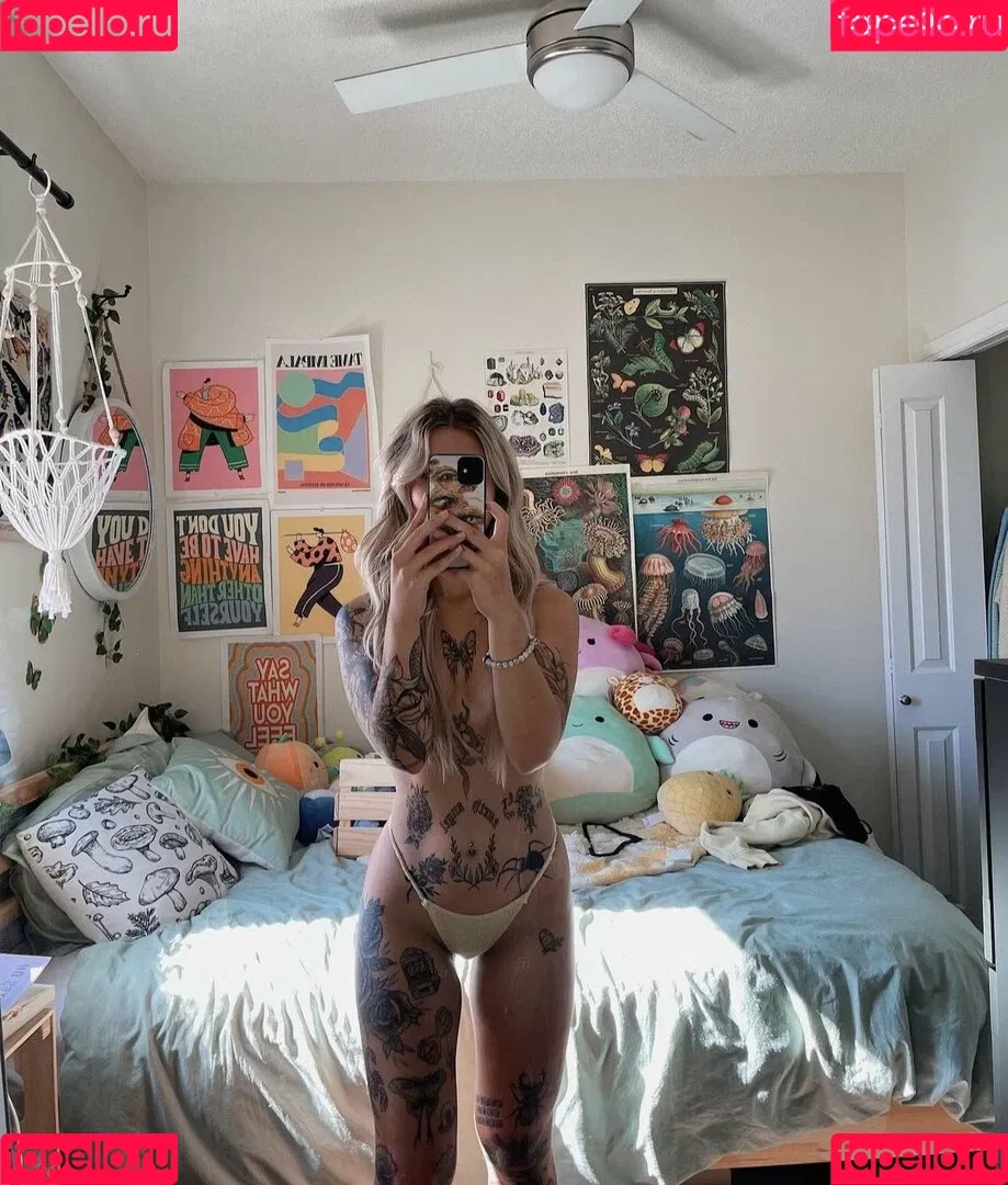 bugurl Onlyfans Photo Gallery 