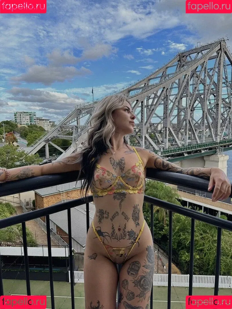 bugurl Onlyfans Photo Gallery 