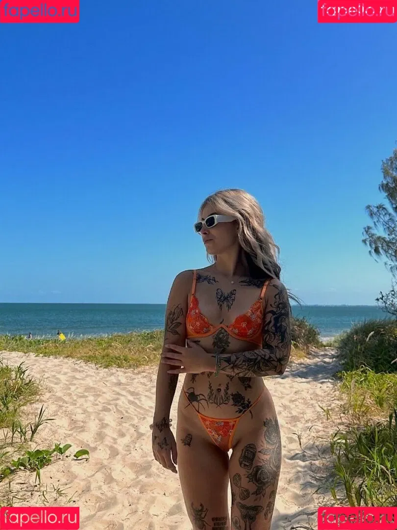 bugurl Onlyfans Photo Gallery 