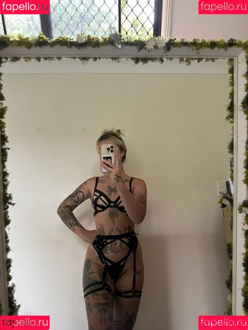 bugurl Onlyfans Photo Gallery 