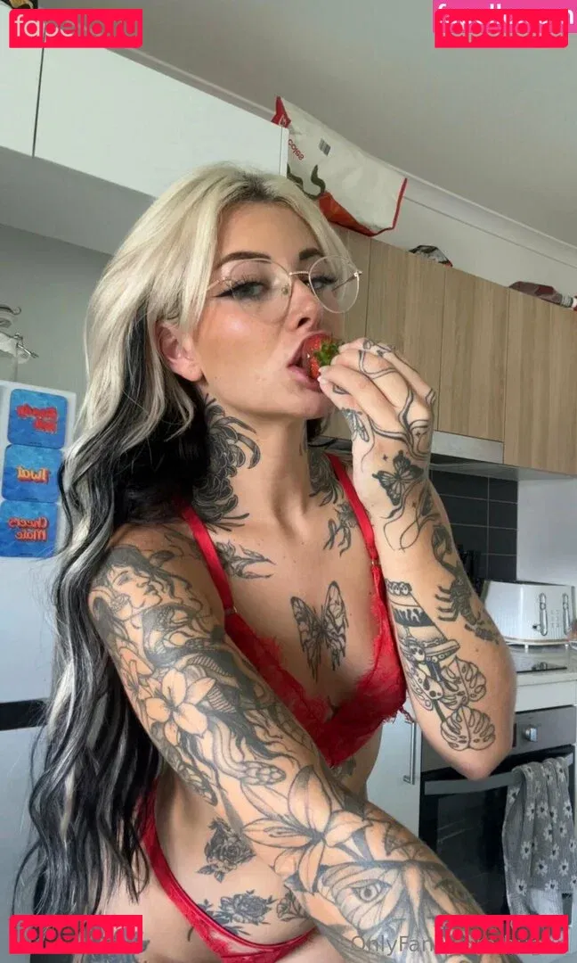 bugurl Onlyfans Photo Gallery 