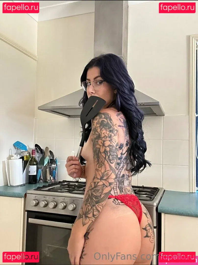 bugurl Onlyfans Photo Gallery 